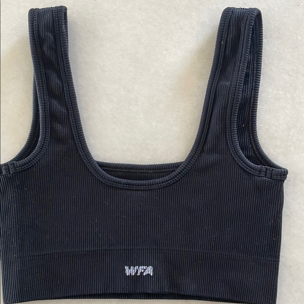 Black Ribbed Sports Bra #132